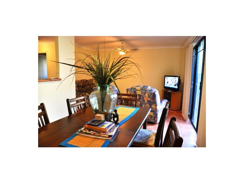 8/18 Delavan St, Wishart QLD 4122