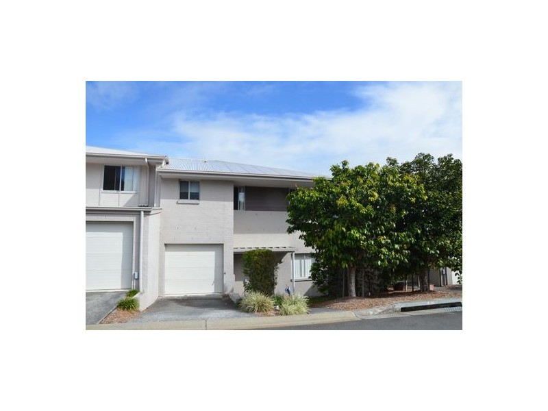 18/2 Sangster Crescent, Pacific Pines QLD 4211