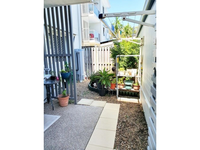 26/68 Pulgul Street Urangan, Urangan QLD 4655