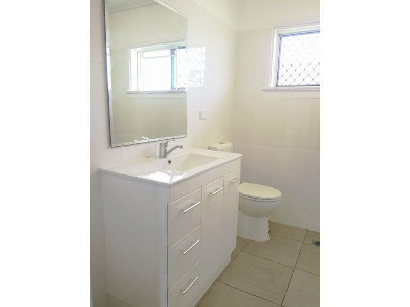 30 Wemvern St, Upper Mount Gravatt QLD 4122