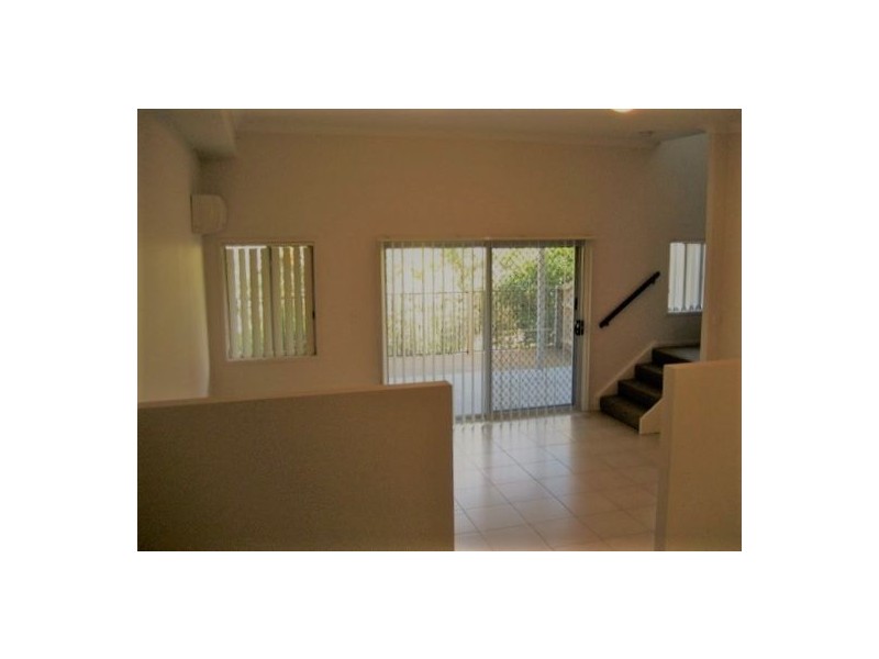 B/2 Toohey Street, Pacific Pines QLD 4211