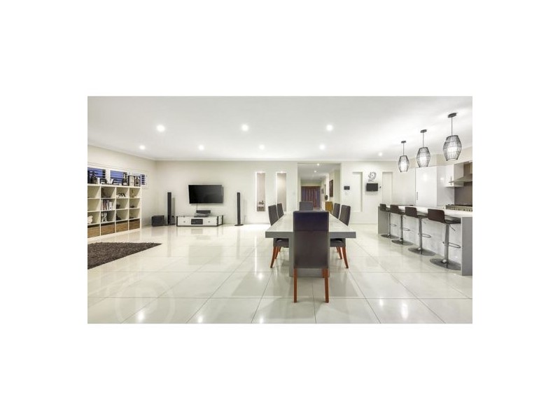 6 Langford Street, Eight Mile Plains QLD 4113