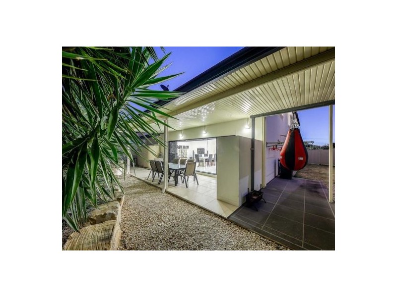 6 Langford Street, Eight Mile Plains QLD 4113