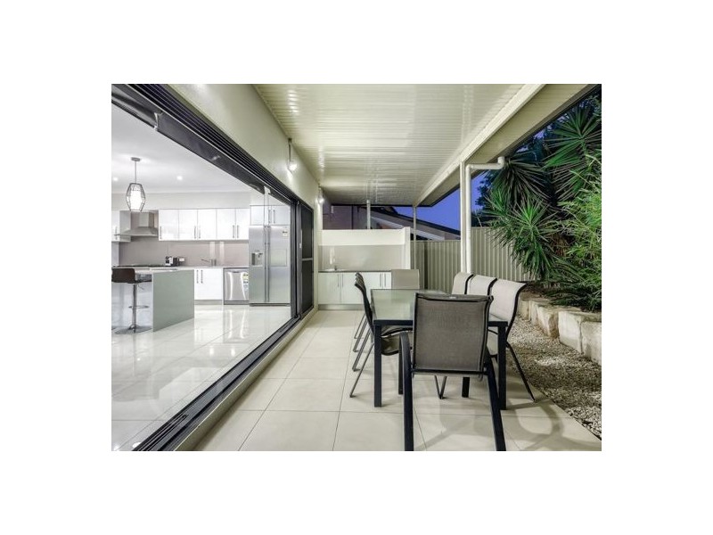 6 Langford Street, Eight Mile Plains QLD 4113