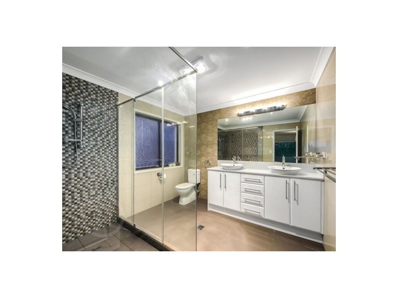 6 Langford Street, Eight Mile Plains QLD 4113