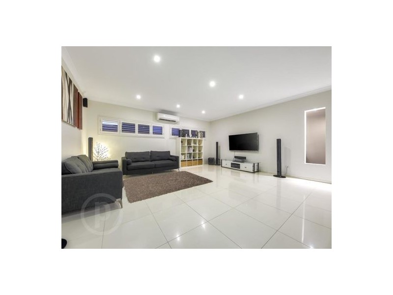 6 Langford Street, Eight Mile Plains QLD 4113