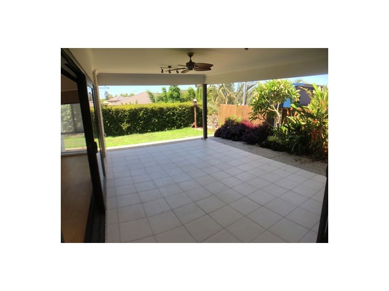 27 Taylor Place, Mackenzie QLD 4156