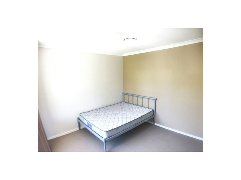 27 Taylor Place, Mackenzie QLD 4156