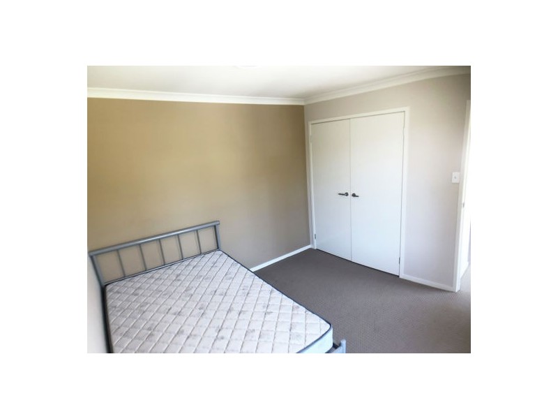 27 Taylor Place, Mackenzie QLD 4156