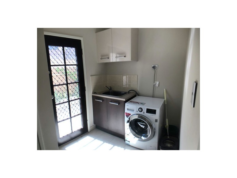 27 Taylor Place, Mackenzie QLD 4156