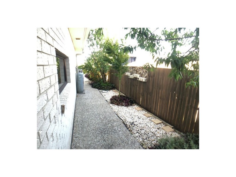 27 Taylor Place, Mackenzie QLD 4156