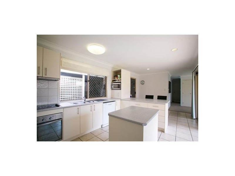 122 Golden Avenue, Calamvale QLD 4116