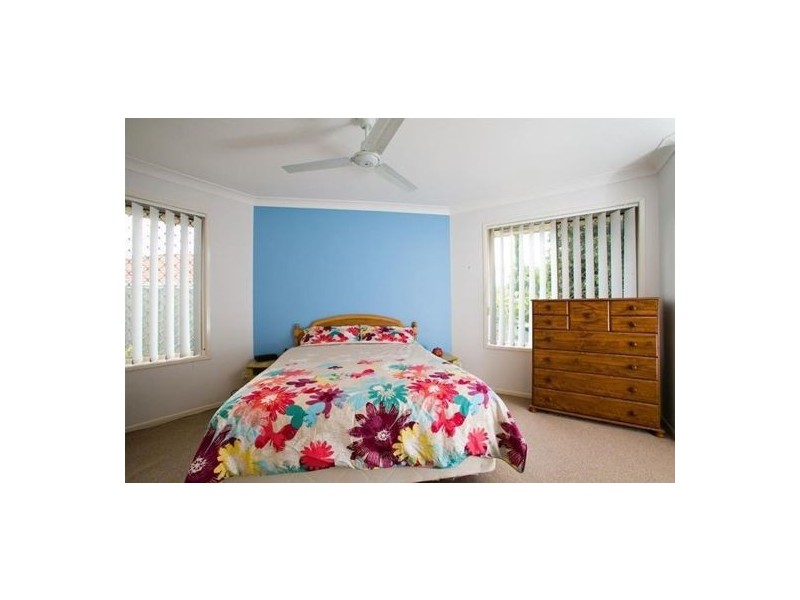 122 Golden Avenue, Calamvale QLD 4116