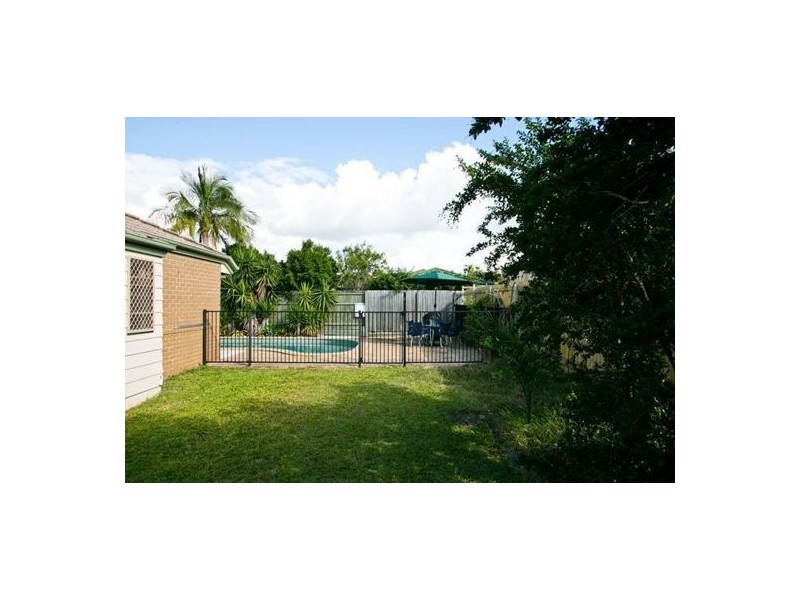 122 Golden Avenue, Calamvale QLD 4116
