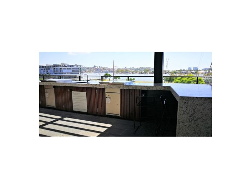 2097/48 Skyring Tce, Newstead QLD 4006