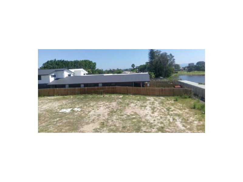 39C & 41A Fairway Drive, Clear Island Waters QLD 4226