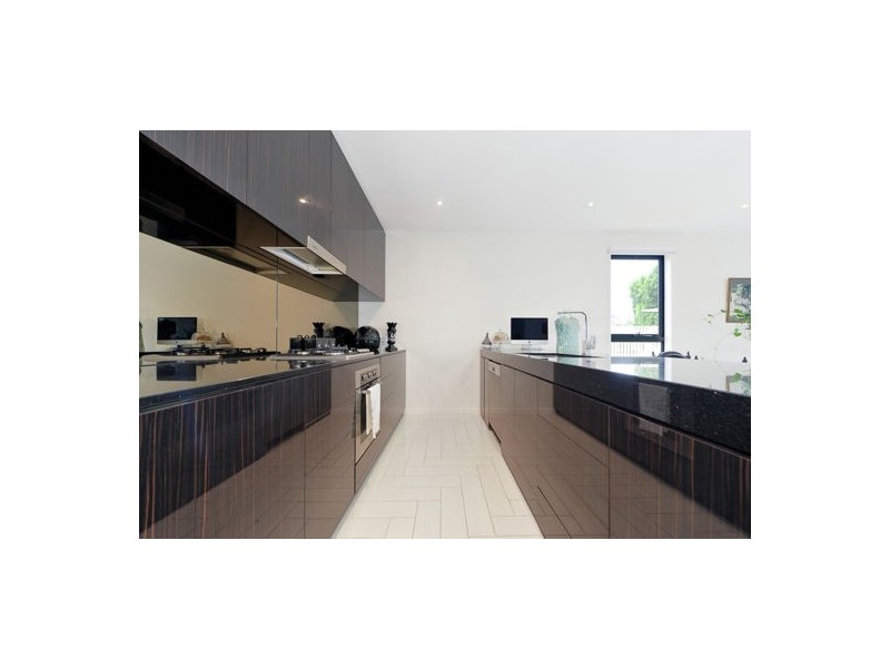 39 Theatre Drive, Benowa QLD 4217