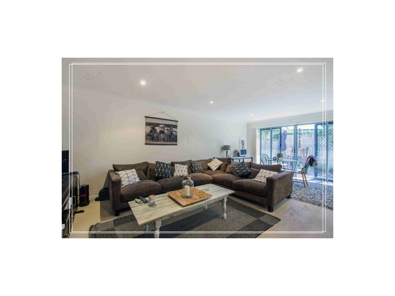 40/1 Belongil Street, Pacific Pines QLD 4211