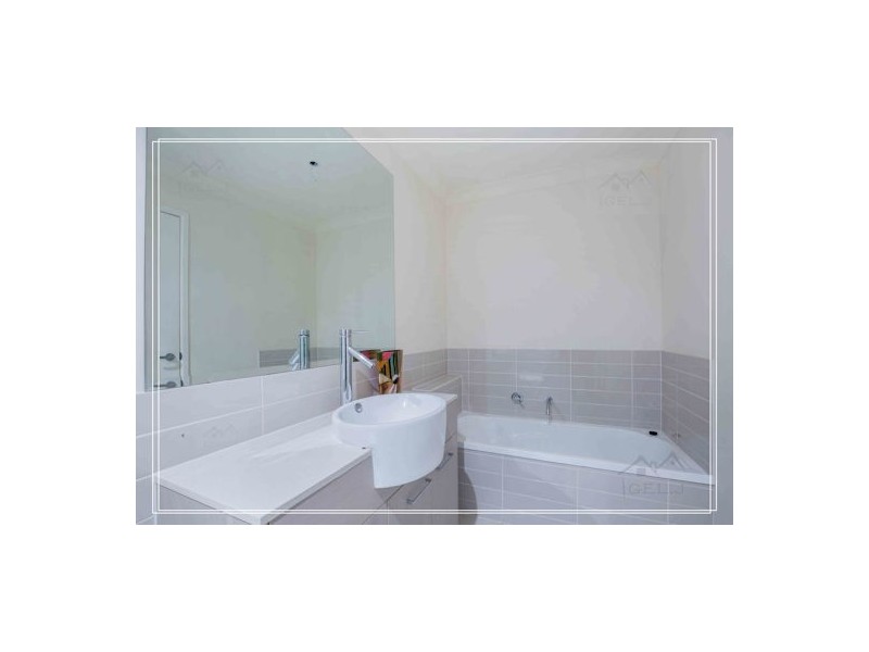 40/1 Belongil Street, Pacific Pines QLD 4211
