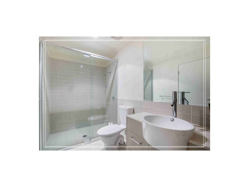 40/1 Belongil Street, Pacific Pines QLD 4211