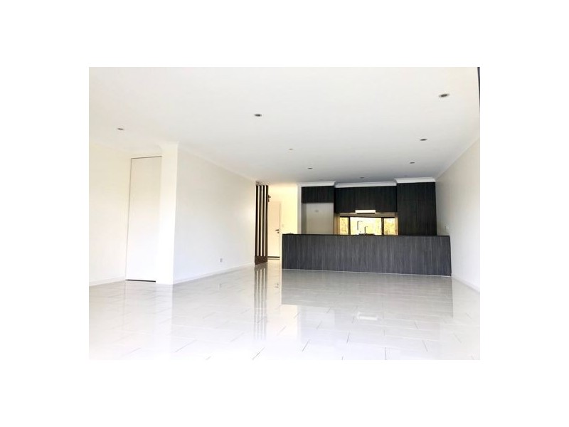 160 North Hill Drive, Robina QLD 4226