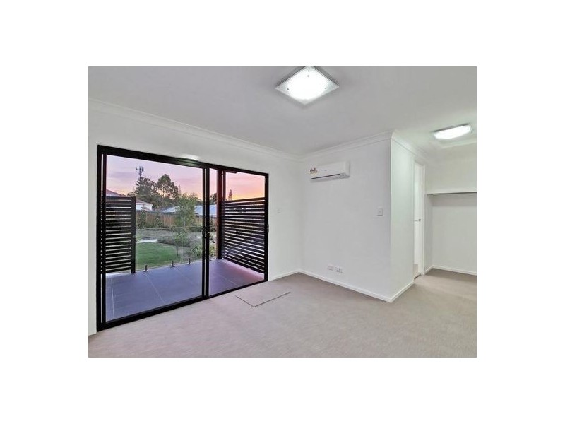 18/819 Creek Road, Carindale QLD 4152