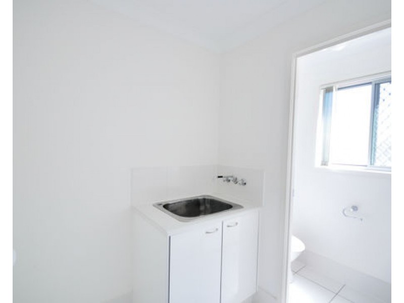 8/15 James Edward Street, Richlands QLD 4077