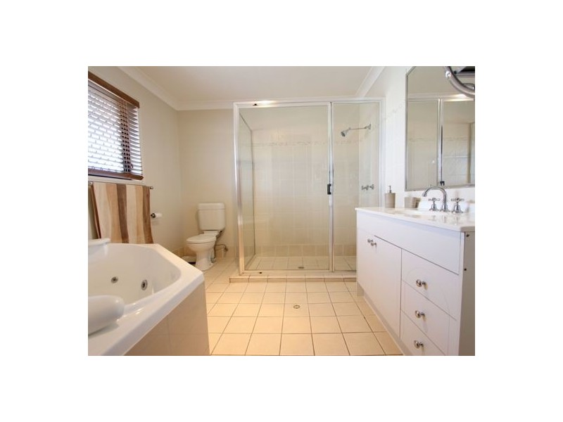 36 Wallum Drive, Parkinson QLD 4115