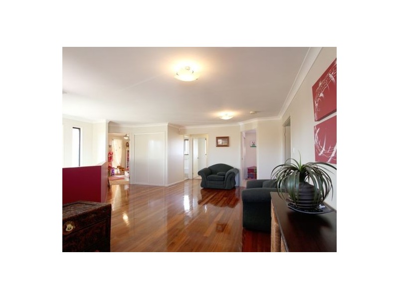 36 Wallum Drive, Parkinson QLD 4115