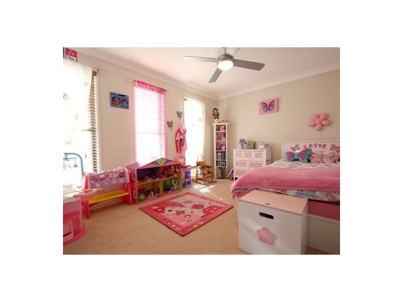 36 Wallum Drive, Parkinson QLD 4115