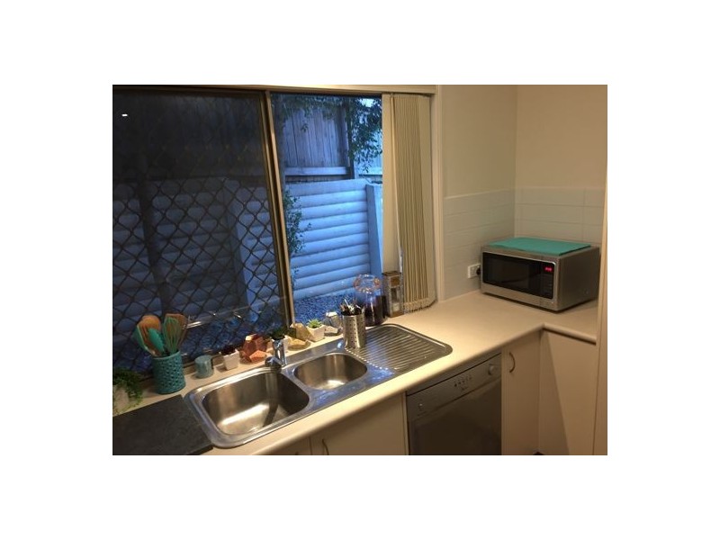 60/18 Mornington Court, Calamvale QLD 4116