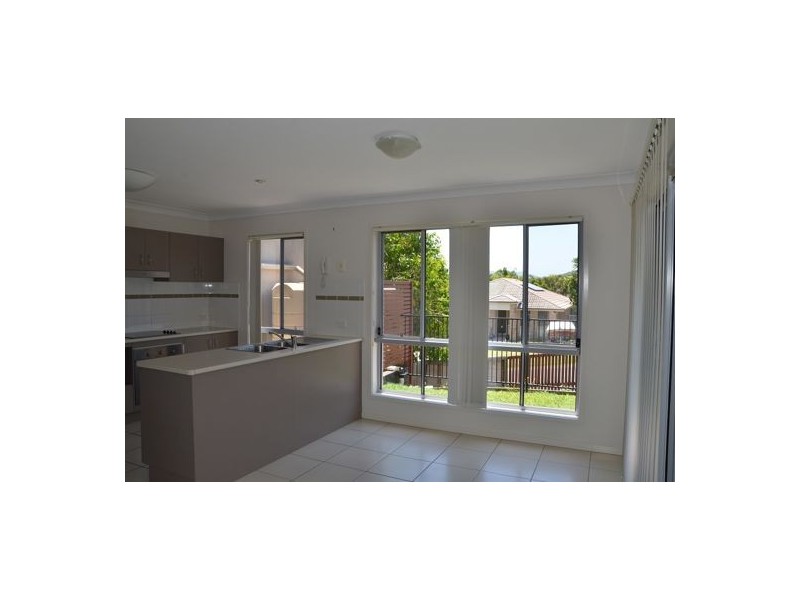 18/2 Toohey Street, Pacific Pines QLD 4211