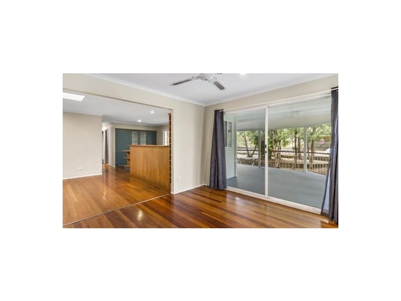 21 Parkway Road, Daisy Hill QLD 4127