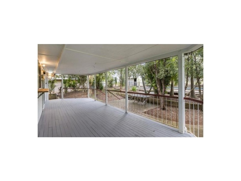 21 Parkway Road, Daisy Hill QLD 4127