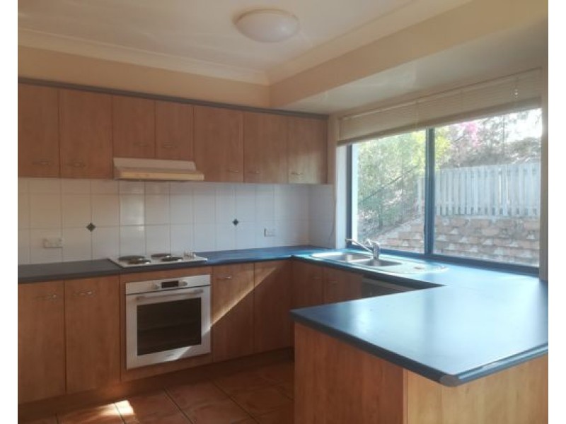 32/2 Studio Drive, Pacific Pines QLD 4211