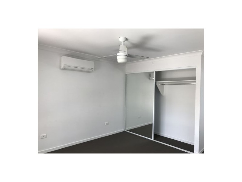 11 15-23 Redondo ST, Ningi QLD 4511