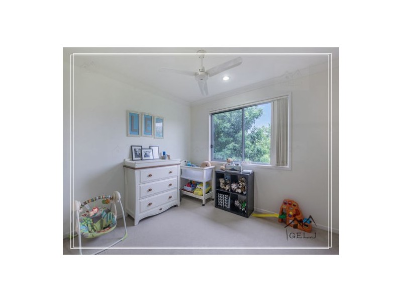 2/1 Belongil Street, Pacific Pines QLD 4211