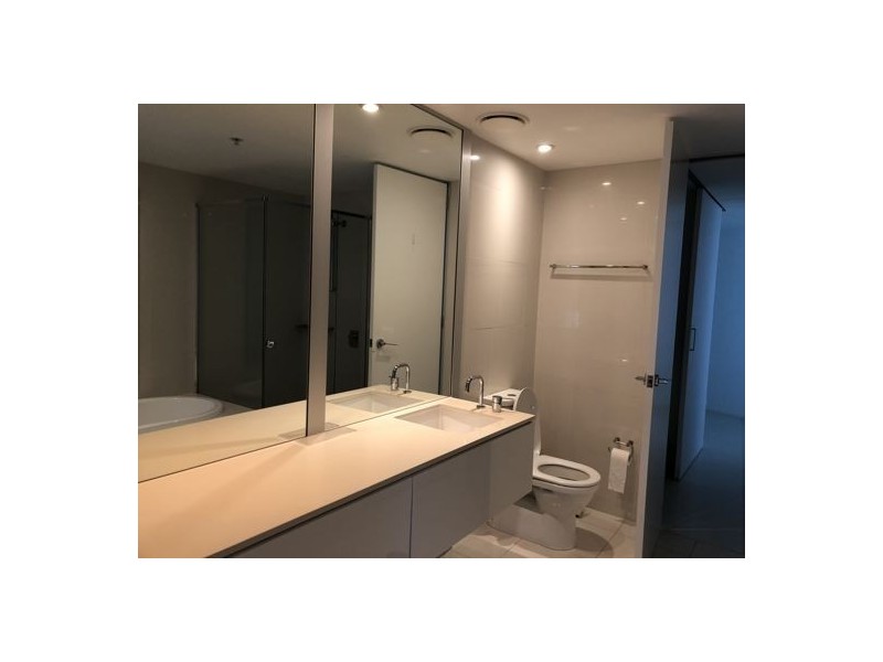 1706 9 Hamilton Ave, Surfers Paradise QLD 4217