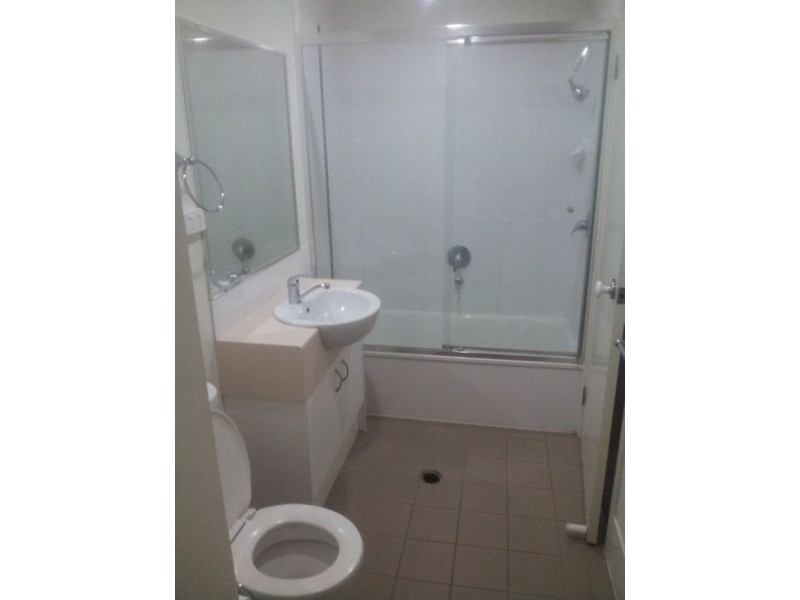 Unit 13 8 Rosegum Pl, Redbank Plains QLD 4301