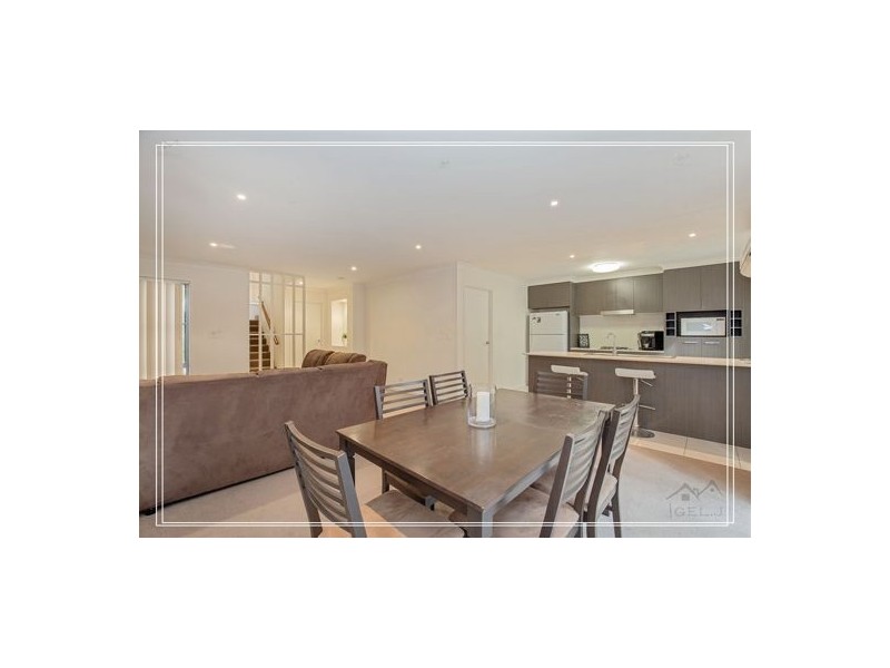 6/1 Belongil Street, Pacific Pines QLD 4211