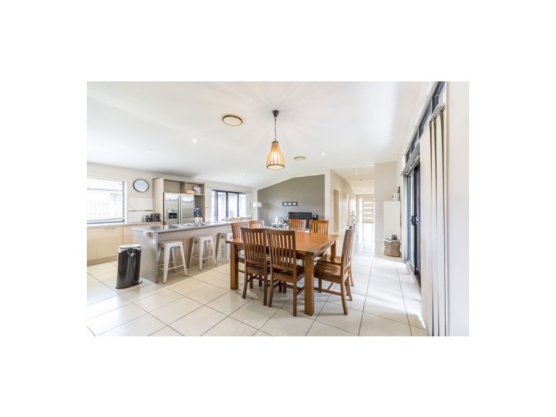 6 Kingsford Drive, Upper Coomera QLD 4209