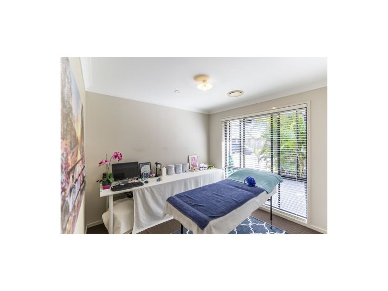 6 Kingsford Drive, Upper Coomera QLD 4209