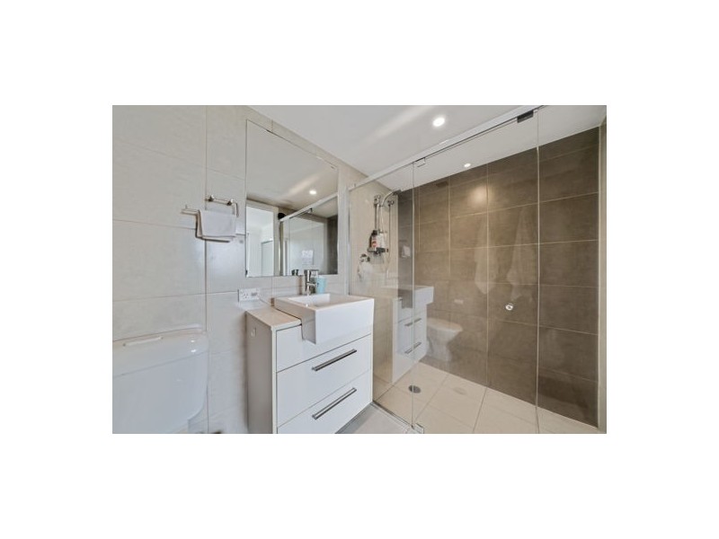6202/12 Executive Drive, Burleigh Waters QLD 4220