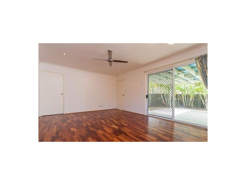 2/14 Kensington Pl, Birkdale QLD 4159