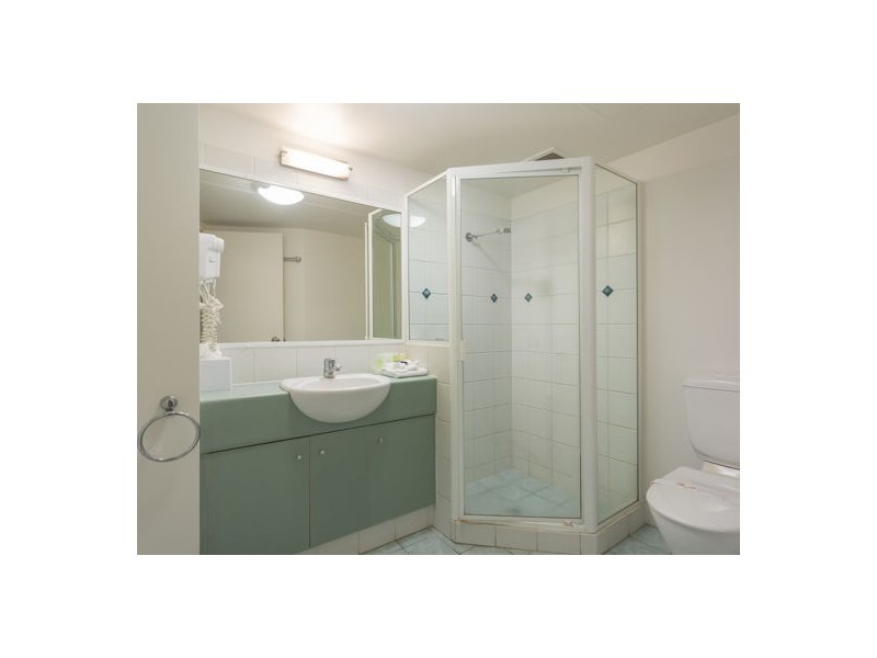 402 46-52 Pacific Street, Main Beach QLD 4217