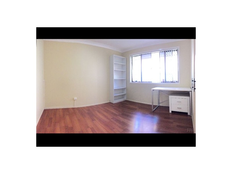 64 Donnington Street, Carindale QLD 4152