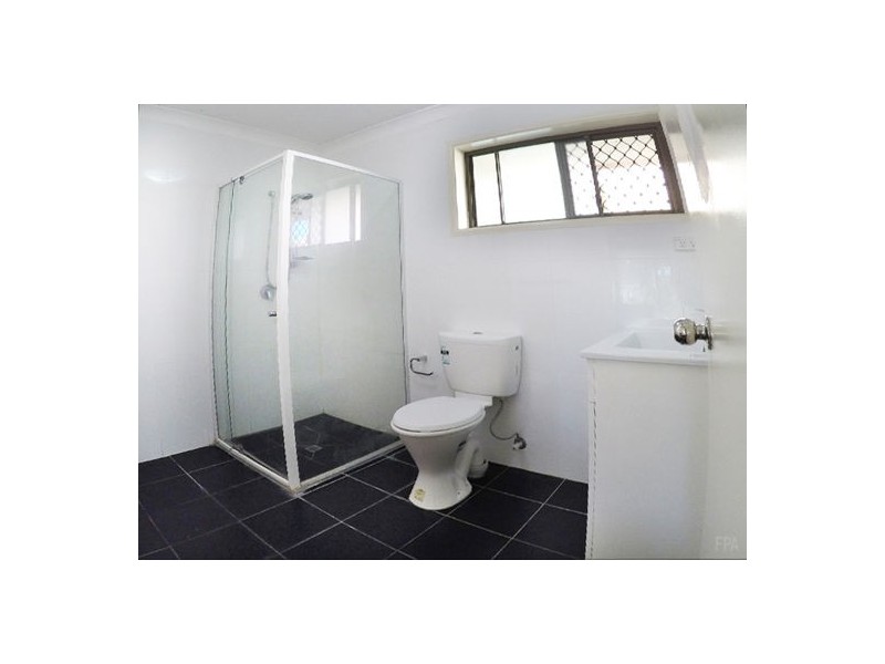 64 Donnington Street, Carindale QLD 4152