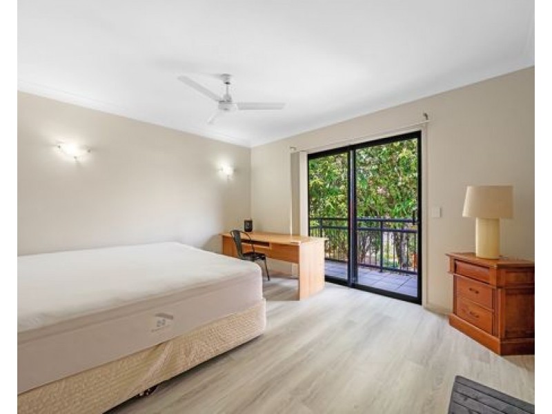 10/2 Geraldton Drive, Varsity Lakes QLD 4227