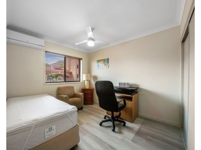 10/2 Geraldton Drive, Varsity Lakes QLD 4227