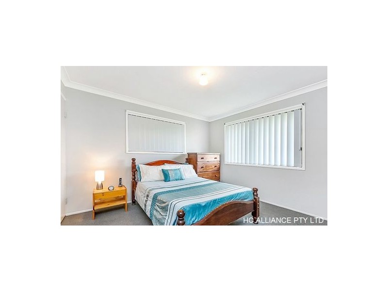 28 PARKROYAL CRESCENT, Regents Park QLD 4118